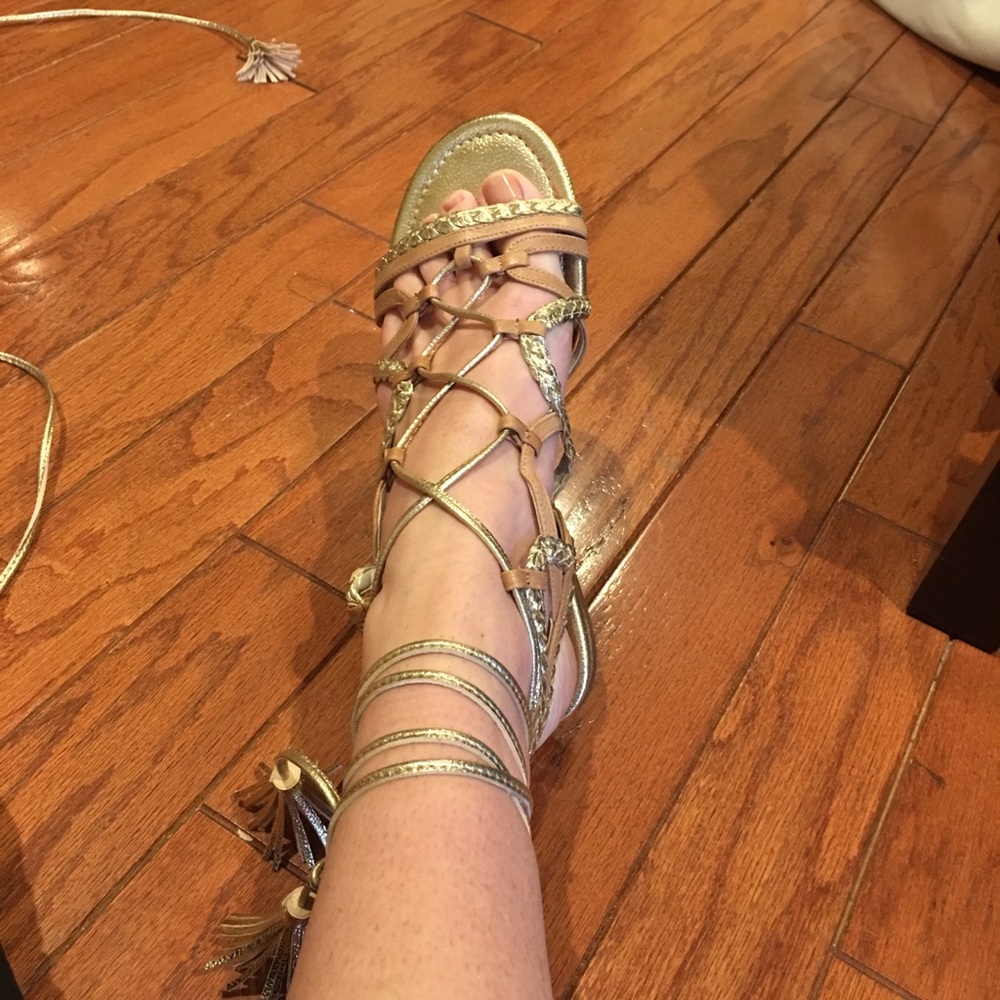 BCBG sandal size 9 (39)